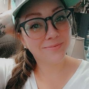 Meet your Posher, Jenna